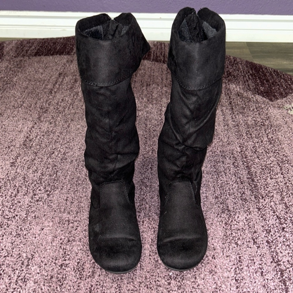 Black Boots